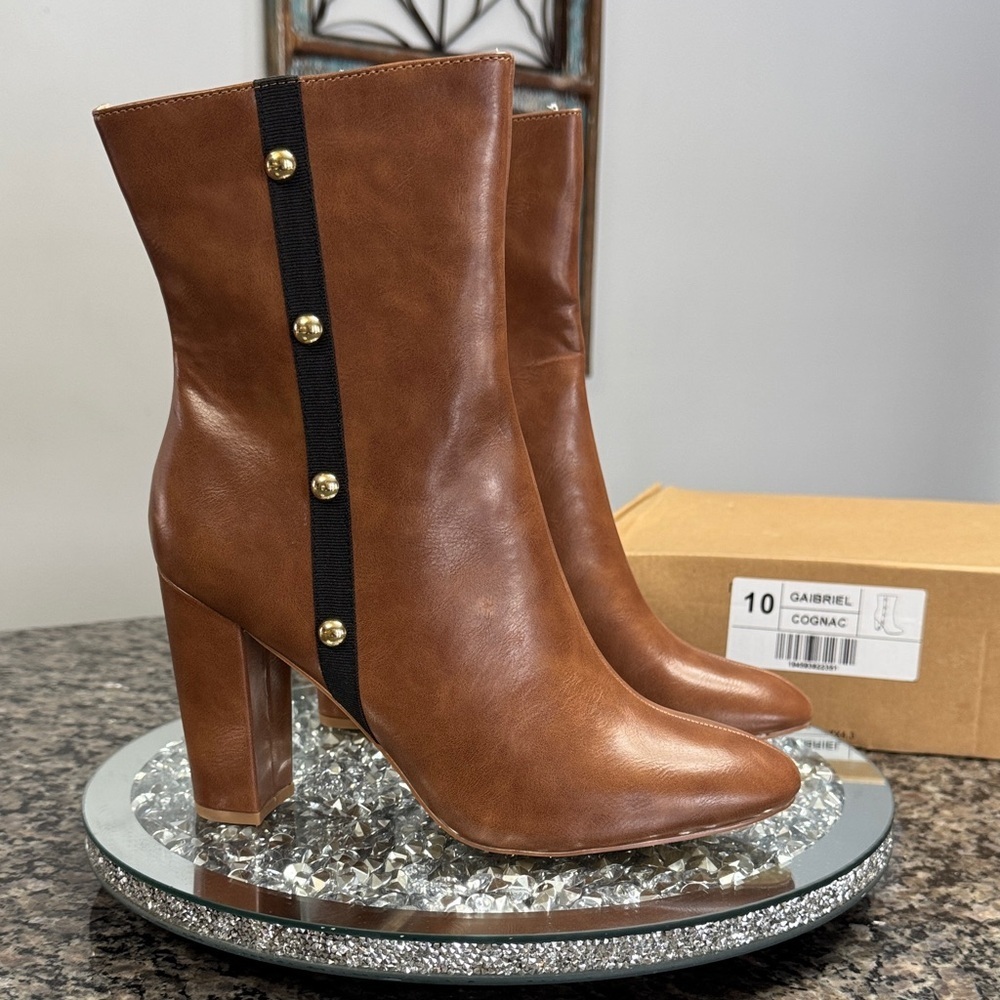 Journee Collection Gaibriel mid calf Cognac Heeled Boots NEW 10